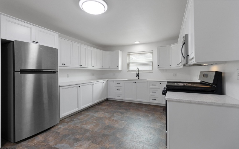 8630 Southern Avenue, Stonewood, West Virginia 26301, 2 Bedrooms Bedrooms, 6 Rooms Rooms,2 BathroomsBathrooms,Single Family Detached,For Sale,Southern,10160859