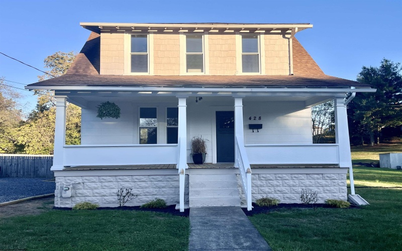 428 James Street, Bridgeport, West Virginia 26330, 3 Bedrooms Bedrooms, 9 Rooms Rooms,1 BathroomBathrooms,Single Family Detached,For Sale,James,10160880