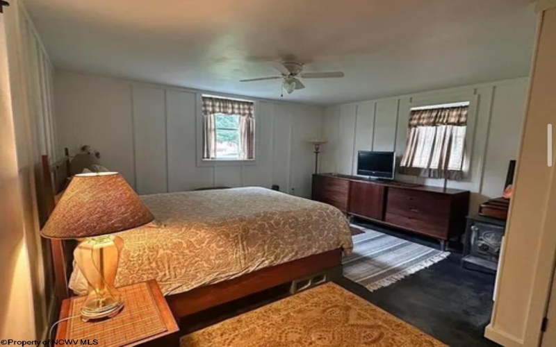 814 Curry Lane, Marlinton, West Virginia 24954, ,Multi-unit/income,For Sale,Curry,10160876