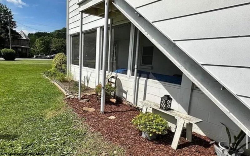 814 Curry Lane, Marlinton, West Virginia 24954, ,Multi-unit/income,For Sale,Curry,10160876