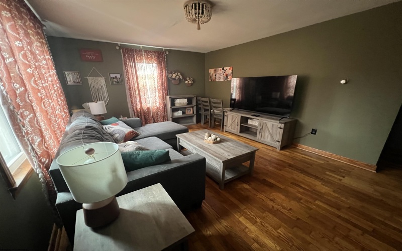 516 Brushy Fork Road, Bridgeport, West Virginia 26330, 3 Bedrooms Bedrooms, 5 Rooms Rooms,1 BathroomBathrooms,Single Family Detached,For Sale,Brushy Fork,10160870