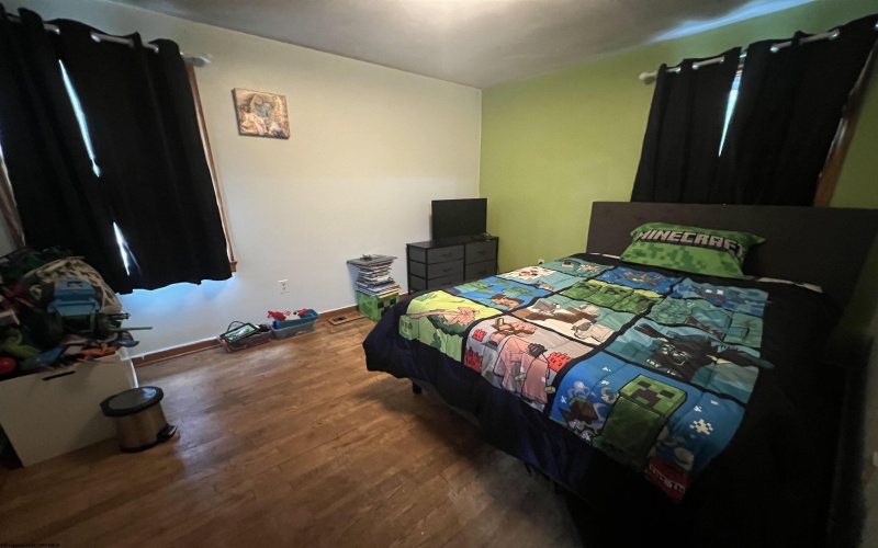 516 Brushy Fork Road, Bridgeport, West Virginia 26330, 3 Bedrooms Bedrooms, 5 Rooms Rooms,1 BathroomBathrooms,Single Family Detached,For Sale,Brushy Fork,10160870