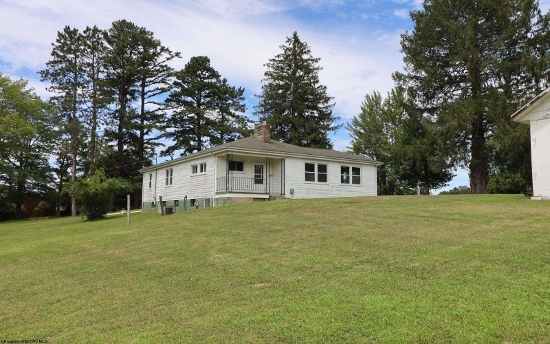 1360 Chenoweth Creek Road, Elkins, West Virginia 26241, 4 Bedrooms Bedrooms, 7 Rooms Rooms,1 BathroomBathrooms,Single Family Detached,For Sale,Chenoweth Creek,10160875