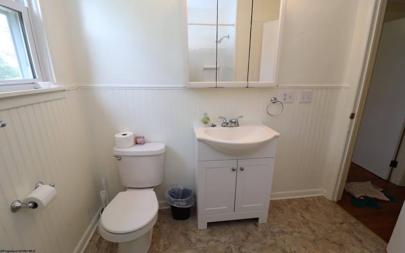 1360 Chenoweth Creek Road, Elkins, West Virginia 26241, 4 Bedrooms Bedrooms, 7 Rooms Rooms,1 BathroomBathrooms,Single Family Detached,For Sale,Chenoweth Creek,10160875