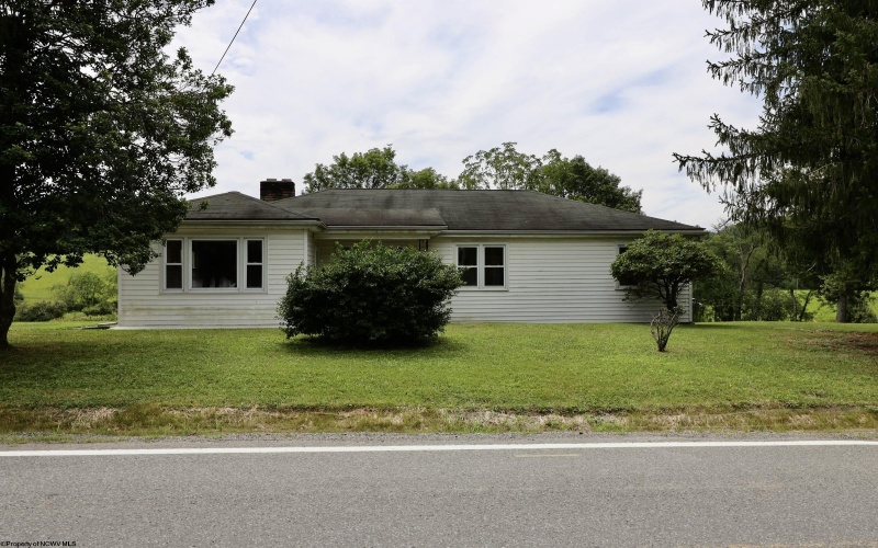 1360 Chenoweth Creek Road, Elkins, West Virginia 26241, 4 Bedrooms Bedrooms, 7 Rooms Rooms,1 BathroomBathrooms,Single Family Detached,For Sale,Chenoweth Creek,10160875