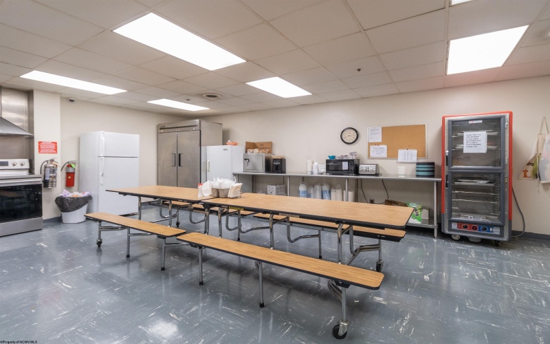 385 Good Hope Pike, Clarksburg, West Virginia 26301, ,Commercial/industrial,For Sale,Good Hope,10160879