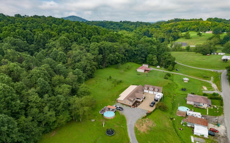 857 Gawthrop Road, Grafton, West Virginia 26354, 4 Bedrooms Bedrooms, 7 Rooms Rooms,2 BathroomsBathrooms,Single Family Detached,For Sale,Gawthrop,10160871