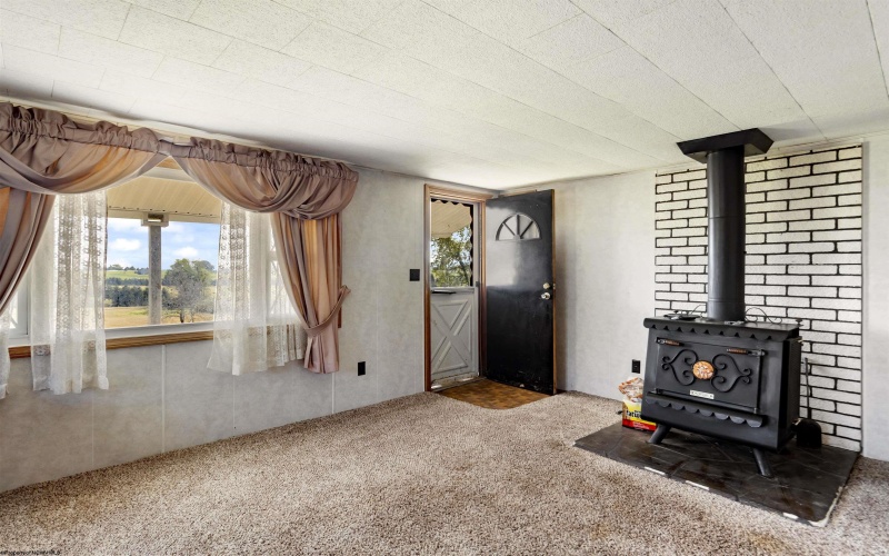 1526 Zinn Chapel Road, Reedsville, West Virginia 26547-7434, 2 Bedrooms Bedrooms, 7 Rooms Rooms,2 BathroomsBathrooms,Single Family Detached,For Sale,Zinn Chapel,10160874