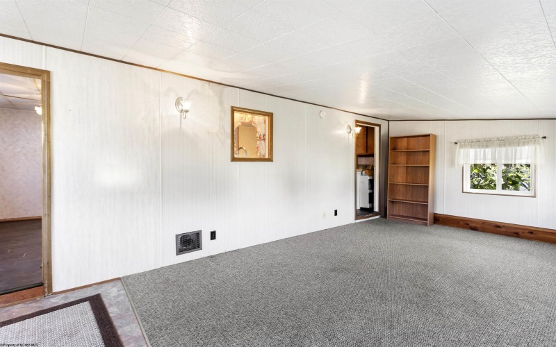 1526 Zinn Chapel Road, Reedsville, West Virginia 26547-7434, 2 Bedrooms Bedrooms, 7 Rooms Rooms,2 BathroomsBathrooms,Single Family Detached,For Sale,Zinn Chapel,10160874