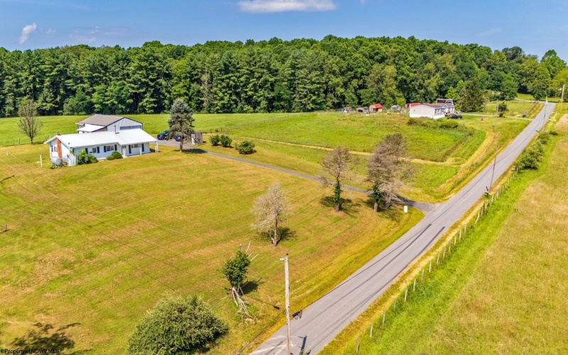 1526 Zinn Chapel Road, Reedsville, West Virginia 26547-7434, 2 Bedrooms Bedrooms, 7 Rooms Rooms,2 BathroomsBathrooms,Single Family Detached,For Sale,Zinn Chapel,10160874