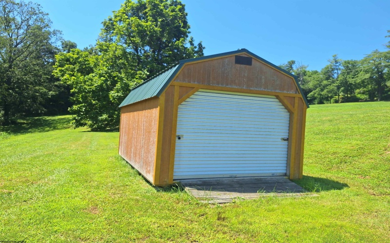 TBD Chicken Farm Road, Clarksburg, West Virginia 26301, ,Lots/land,For Sale,Chicken Farm,10160872