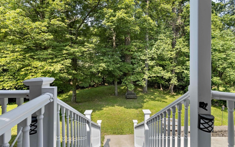 80 Candlelight Drive, Morgantown, West Virginia 26508, 4 Bedrooms Bedrooms, 10 Rooms Rooms,3 BathroomsBathrooms,Single Family Detached,For Sale,Candlelight,10160868
