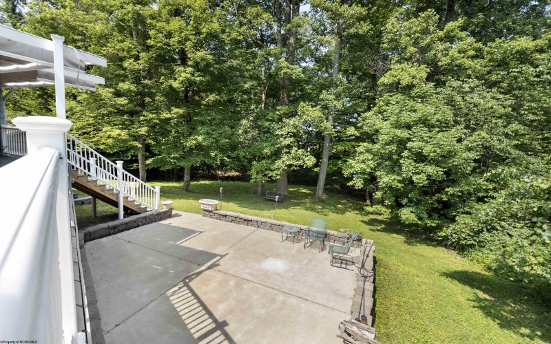 80 Candlelight Drive, Morgantown, West Virginia 26508, 4 Bedrooms Bedrooms, 10 Rooms Rooms,3 BathroomsBathrooms,Single Family Detached,For Sale,Candlelight,10160868