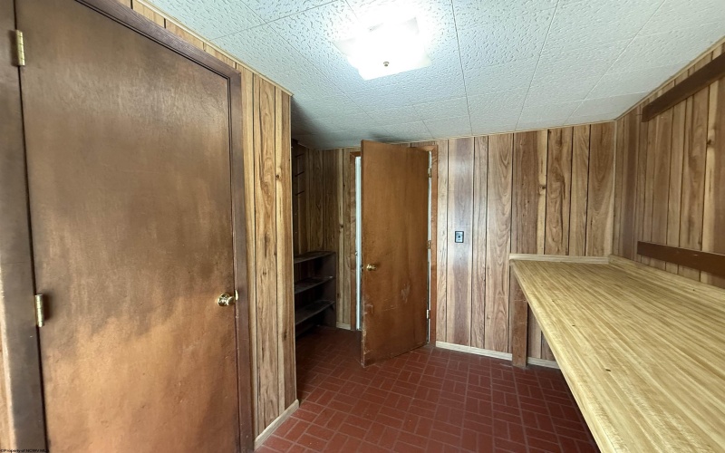 189 Grove Avenue, Reedsville, West Virginia 26547, 3 Bedrooms Bedrooms, 6 Rooms Rooms,2 BathroomsBathrooms,Single Family Detached,For Sale,Grove,10160882