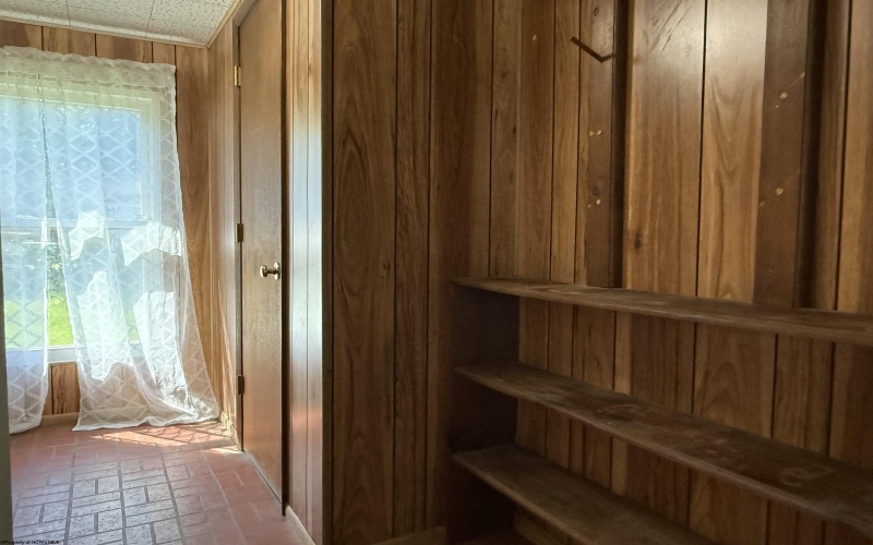 189 Grove Avenue, Reedsville, West Virginia 26547, 3 Bedrooms Bedrooms, 6 Rooms Rooms,2 BathroomsBathrooms,Single Family Detached,For Sale,Grove,10160882