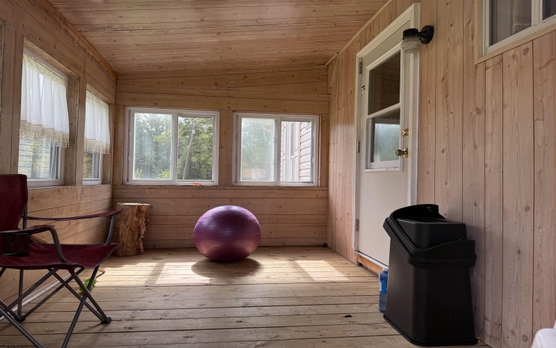 189 Grove Avenue, Reedsville, West Virginia 26547, 3 Bedrooms Bedrooms, 6 Rooms Rooms,2 BathroomsBathrooms,Single Family Detached,For Sale,Grove,10160882