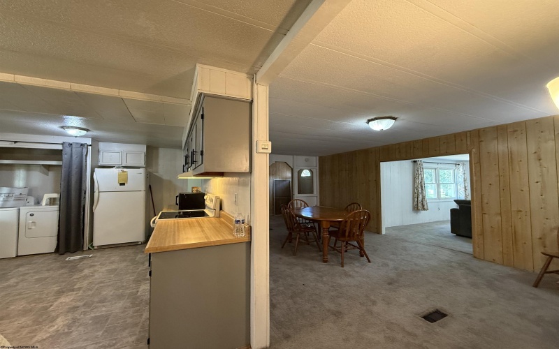 189 Grove Avenue, Reedsville, West Virginia 26547, 3 Bedrooms Bedrooms, 6 Rooms Rooms,2 BathroomsBathrooms,Single Family Detached,For Sale,Grove,10160882