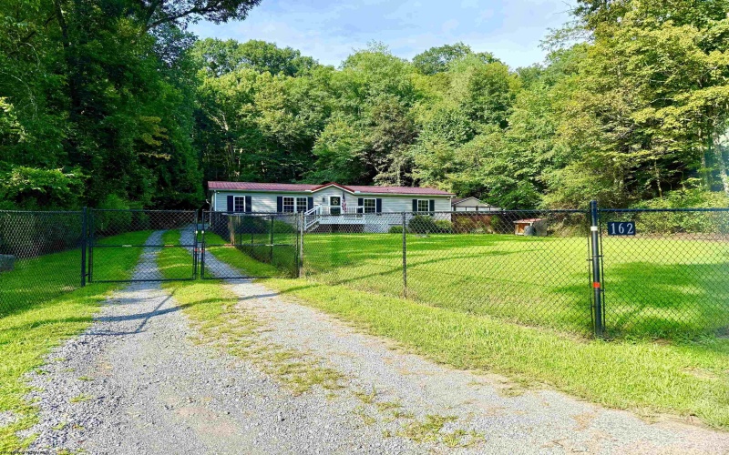 162 Mohans Run Road, Mannington, West Virginia 26582, 4 Bedrooms Bedrooms, 8 Rooms Rooms,2 BathroomsBathrooms,Single Family Detached,For Sale,Mohans Run,10160881