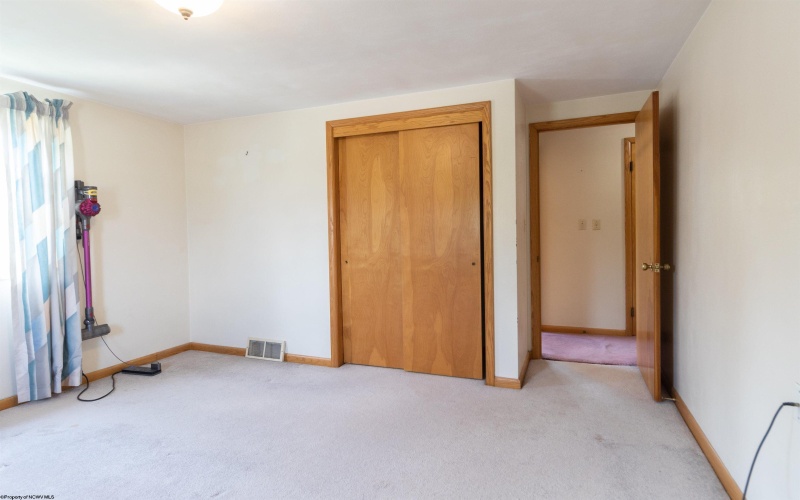 3 Millbrook Road, Bridgeport, West Virginia 26330, 4 Bedrooms Bedrooms, 9 Rooms Rooms,1 BathroomBathrooms,Single Family Detached,For Sale,Millbrook,10160896