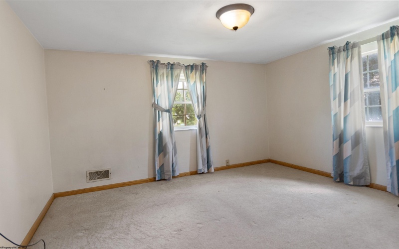 3 Millbrook Road, Bridgeport, West Virginia 26330, 4 Bedrooms Bedrooms, 9 Rooms Rooms,1 BathroomBathrooms,Single Family Detached,For Sale,Millbrook,10160896