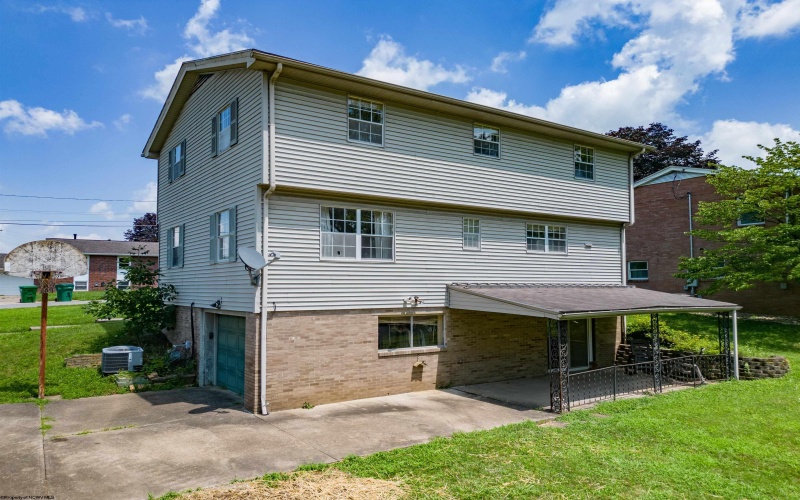 3 Millbrook Road, Bridgeport, West Virginia 26330, 4 Bedrooms Bedrooms, 9 Rooms Rooms,1 BathroomBathrooms,Single Family Detached,For Sale,Millbrook,10160896