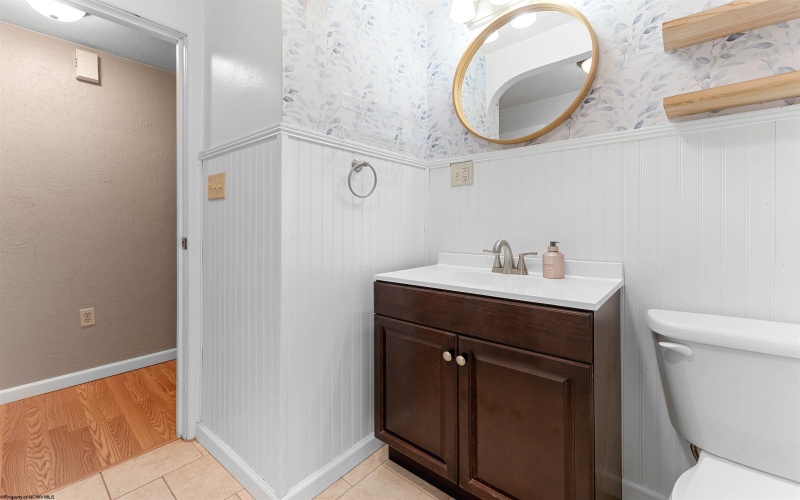 2120 Davis Street, Fairmont, West Virginia 26554, 3 Bedrooms Bedrooms, 8 Rooms Rooms,2 BathroomsBathrooms,Single Family Detached,For Sale,Davis,10160888