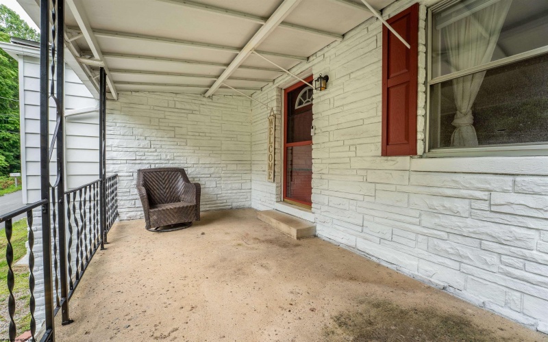 2120 Davis Street, Fairmont, West Virginia 26554, 3 Bedrooms Bedrooms, 8 Rooms Rooms,2 BathroomsBathrooms,Single Family Detached,For Sale,Davis,10160888