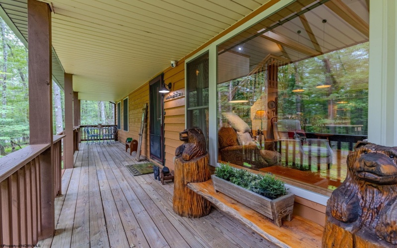 409 Aster Drive, Terra Alta, West Virginia 26764, 2 Bedrooms Bedrooms, 6 Rooms Rooms,2 BathroomsBathrooms,Single Family Detached,For Sale,Aster,10160890