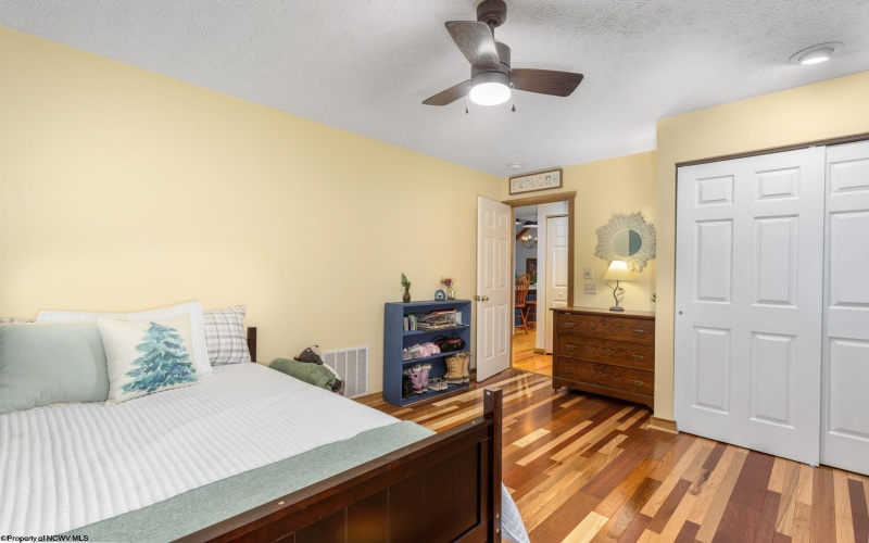 409 Aster Drive, Terra Alta, West Virginia 26764, 2 Bedrooms Bedrooms, 6 Rooms Rooms,2 BathroomsBathrooms,Single Family Detached,For Sale,Aster,10160890