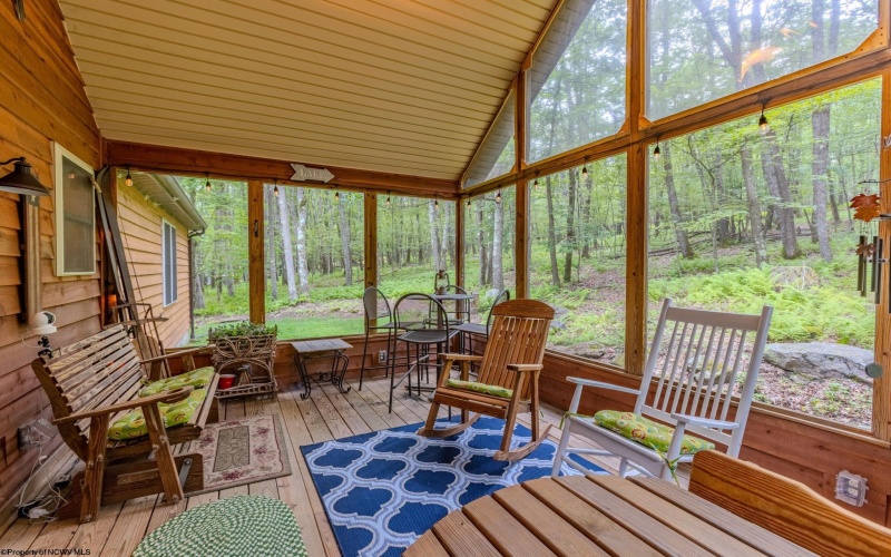 409 Aster Drive, Terra Alta, West Virginia 26764, 2 Bedrooms Bedrooms, 6 Rooms Rooms,2 BathroomsBathrooms,Single Family Detached,For Sale,Aster,10160890