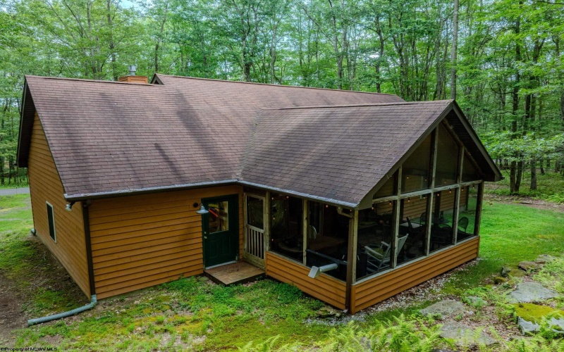 409 Aster Drive, Terra Alta, West Virginia 26764, 2 Bedrooms Bedrooms, 6 Rooms Rooms,2 BathroomsBathrooms,Single Family Detached,For Sale,Aster,10160890