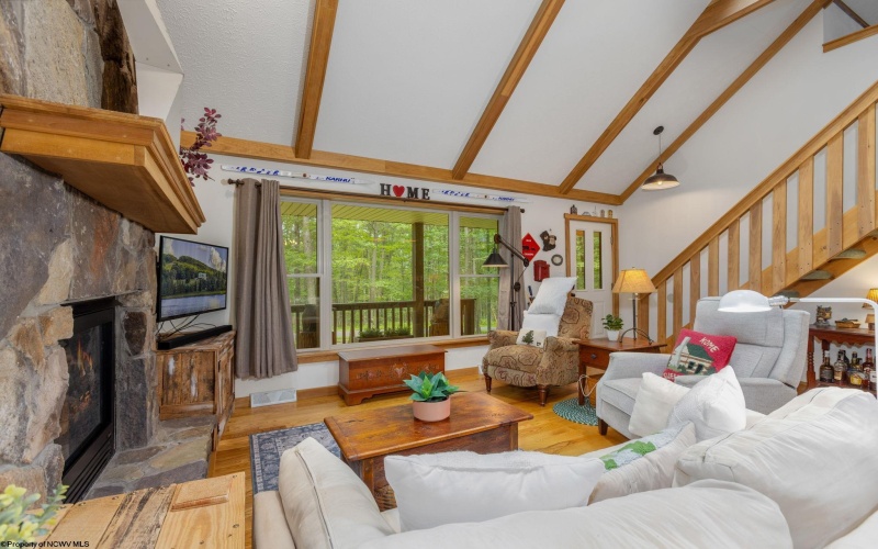 409 Aster Drive, Terra Alta, West Virginia 26764, 2 Bedrooms Bedrooms, 6 Rooms Rooms,2 BathroomsBathrooms,Single Family Detached,For Sale,Aster,10160890