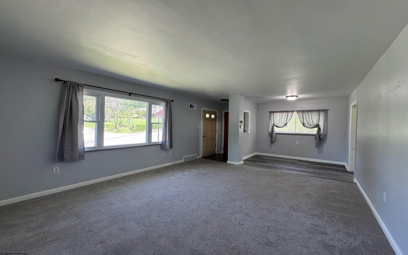 237 Newton Avenue, Bridgeport, West Virginia 26330, 3 Bedrooms Bedrooms, 6 Rooms Rooms,1 BathroomBathrooms,Single Family Detached,For Sale,Newton,10160895