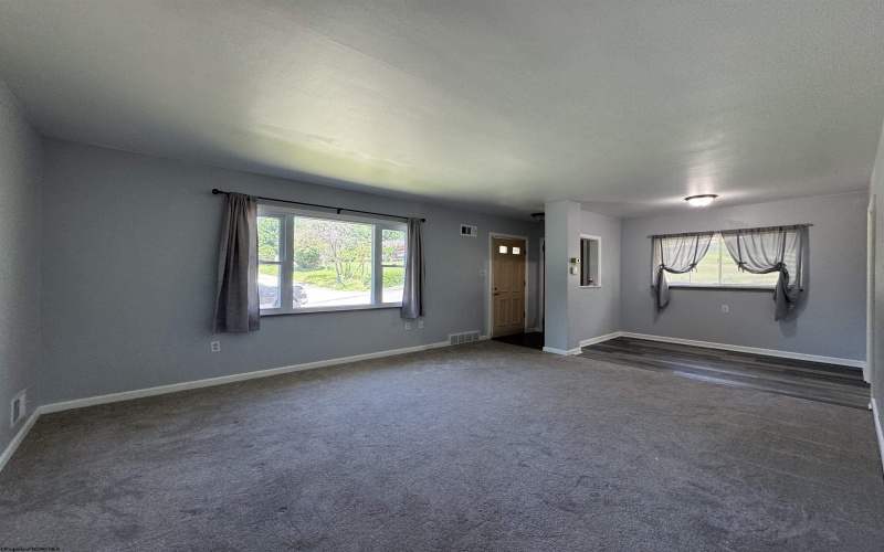 237 Newton Avenue, Bridgeport, West Virginia 26330, 3 Bedrooms Bedrooms, 6 Rooms Rooms,1 BathroomBathrooms,Single Family Detached,For Sale,Newton,10160895