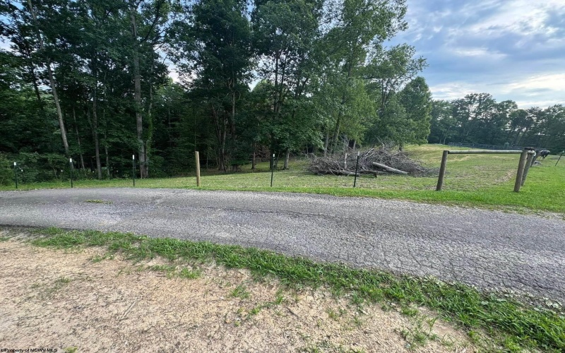 101 Dogwood Trail, Napier, West Virginia 26631, 3 Bedrooms Bedrooms, 6 Rooms Rooms,3 BathroomsBathrooms,Single Family Detached,For Sale,Dogwood,10160891