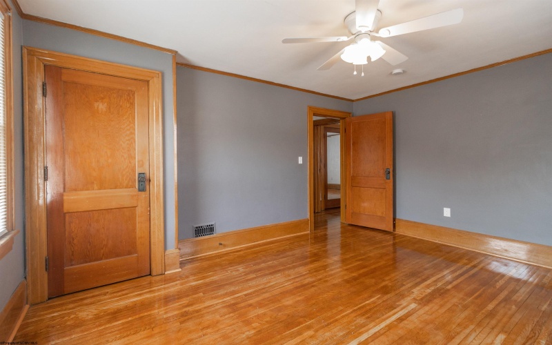 339 Court Avenue, Weston, West Virginia 26452, 3 Bedrooms Bedrooms, 9 Rooms Rooms,1 BathroomBathrooms,Single Family Detached,For Sale,Court,10160889