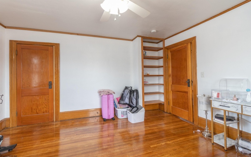 339 Court Avenue, Weston, West Virginia 26452, 3 Bedrooms Bedrooms, 9 Rooms Rooms,1 BathroomBathrooms,Single Family Detached,For Sale,Court,10160889