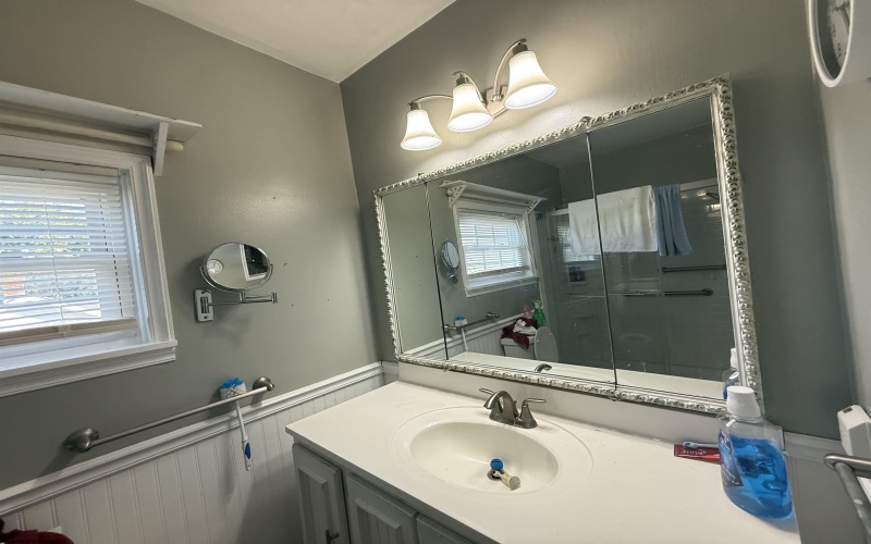 84 Allen Street, Hepzibah, West Virginia 26369, 2 Bedrooms Bedrooms, 5 Rooms Rooms,1 BathroomBathrooms,Single Family Detached,For Sale,Allen,10160893