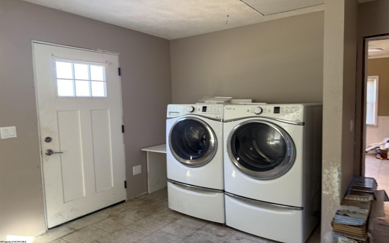 84 Allen Street, Hepzibah, West Virginia 26369, 2 Bedrooms Bedrooms, 5 Rooms Rooms,1 BathroomBathrooms,Single Family Detached,For Sale,Allen,10160893