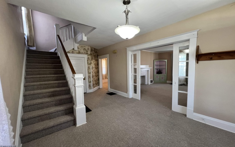 247 Park Boulevard, Clarksburg, West Virginia 26301, 3 Bedrooms Bedrooms, 6 Rooms Rooms,1 BathroomBathrooms,Single Family Detached,For Sale,Park,10160903