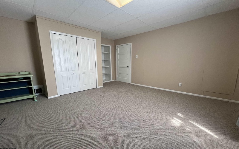 247 Park Boulevard, Clarksburg, West Virginia 26301, 3 Bedrooms Bedrooms, 6 Rooms Rooms,1 BathroomBathrooms,Single Family Detached,For Sale,Park,10160903