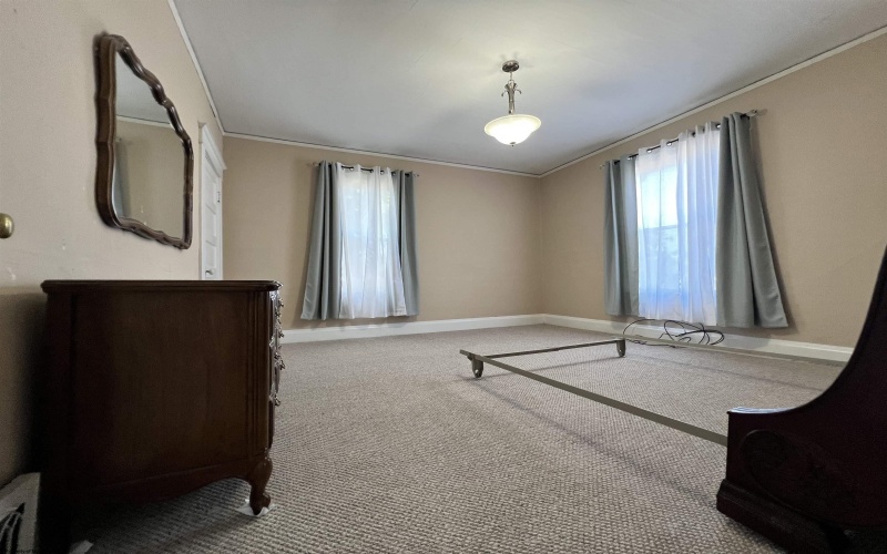 247 Park Boulevard, Clarksburg, West Virginia 26301, 3 Bedrooms Bedrooms, 6 Rooms Rooms,1 BathroomBathrooms,Single Family Detached,For Sale,Park,10160903