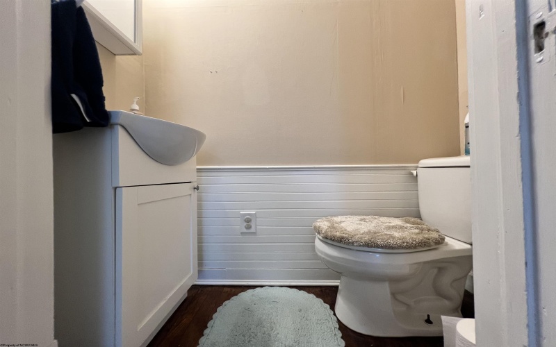 247 Park Boulevard, Clarksburg, West Virginia 26301, 3 Bedrooms Bedrooms, 6 Rooms Rooms,1 BathroomBathrooms,Single Family Detached,For Sale,Park,10160903