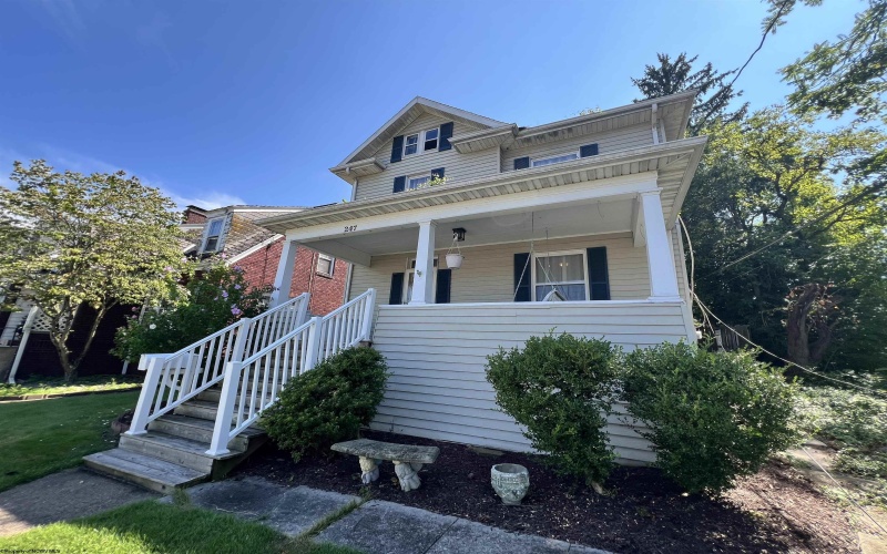 247 Park Boulevard, Clarksburg, West Virginia 26301, 3 Bedrooms Bedrooms, 6 Rooms Rooms,1 BathroomBathrooms,Single Family Detached,For Sale,Park,10160903