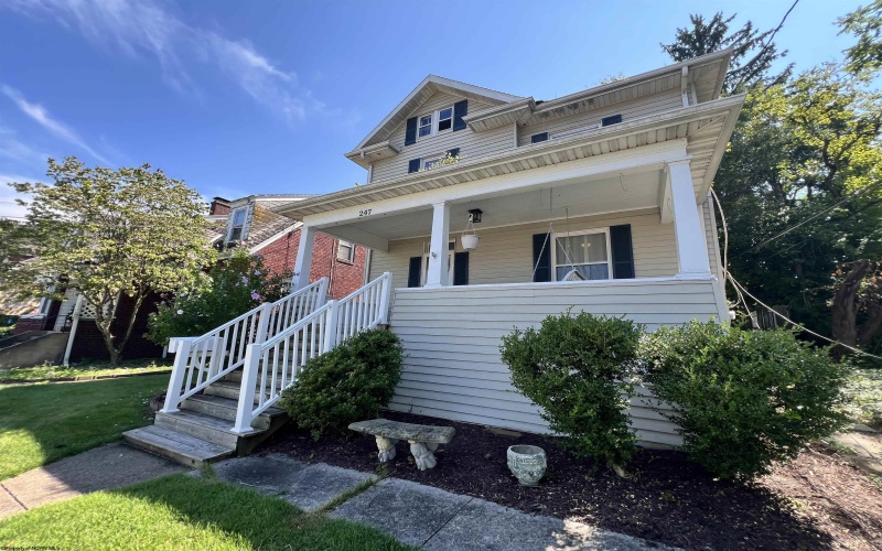 247 Park Boulevard, Clarksburg, West Virginia 26301, 3 Bedrooms Bedrooms, 6 Rooms Rooms,1 BathroomBathrooms,Single Family Detached,For Sale,Park,10160903
