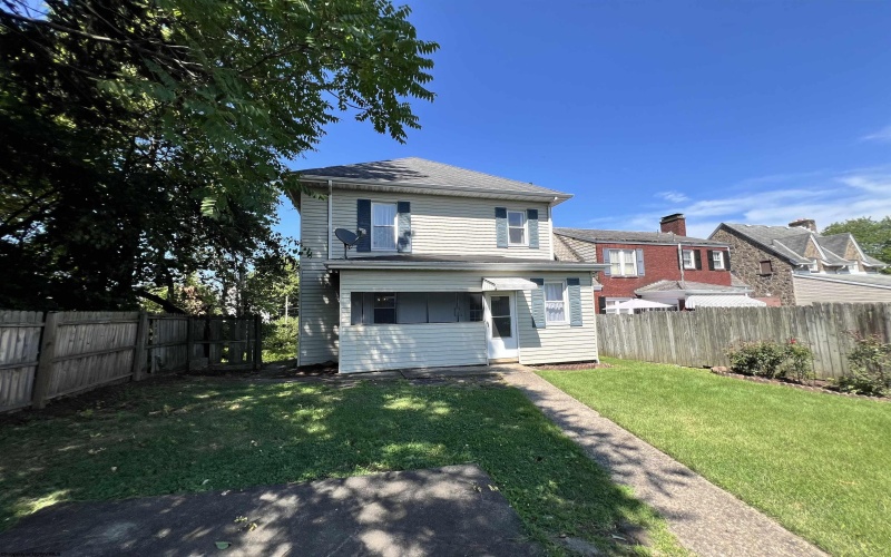 247 Park Boulevard, Clarksburg, West Virginia 26301, 3 Bedrooms Bedrooms, 6 Rooms Rooms,1 BathroomBathrooms,Single Family Detached,For Sale,Park,10160903