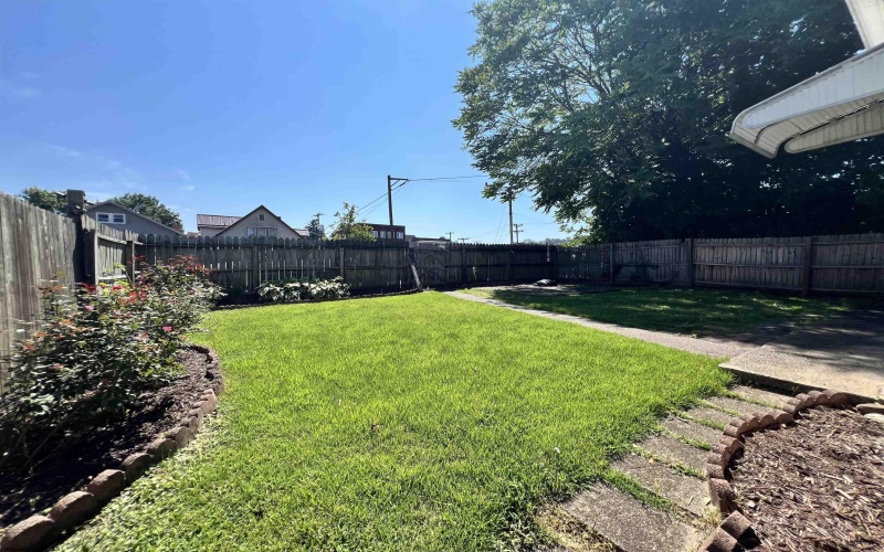 247 Park Boulevard, Clarksburg, West Virginia 26301, 3 Bedrooms Bedrooms, 6 Rooms Rooms,1 BathroomBathrooms,Single Family Detached,For Sale,Park,10160903