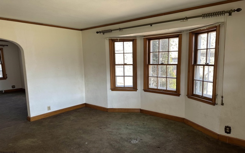 527 Milford Street, Clarksburg, West Virginia 26301, 3 Bedrooms Bedrooms, 8 Rooms Rooms,1 BathroomBathrooms,Single Family Detached,For Sale,Milford,10158138