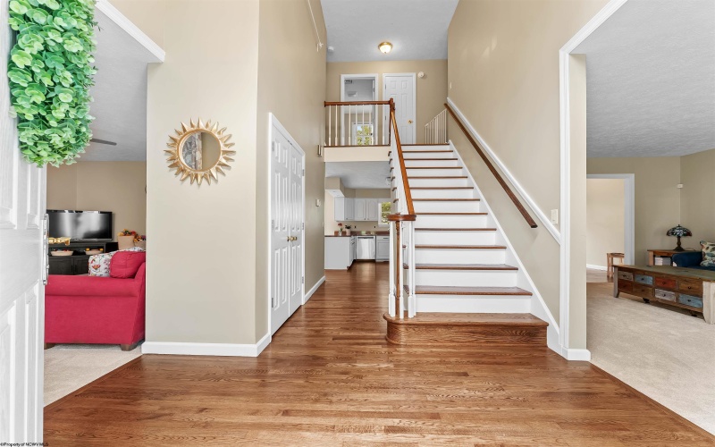 1005 Deerwood Drive, Morgantown, West Virginia 26508, 4 Bedrooms Bedrooms, 11 Rooms Rooms,3 BathroomsBathrooms,Single Family Detached,For Sale,Deerwood,10160906