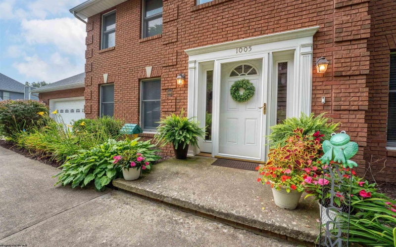 1005 Deerwood Drive, Morgantown, West Virginia 26508, 4 Bedrooms Bedrooms, 11 Rooms Rooms,3 BathroomsBathrooms,Single Family Detached,For Sale,Deerwood,10160906